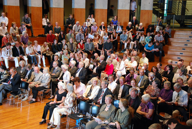 tl_files/media/images/galleries/2011-Geburtstagskonzert/DSC_0061.jpg