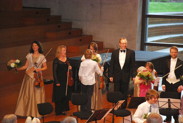 tl_files/media/images/galleries/2011-Geburtstagskonzert/DSC_0244.jpg